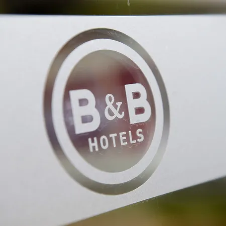 B&B Hotel Bretigny-Sur-Orge מלון 2*