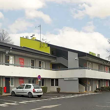 B&B Hotel Bretigny-Sur-Orge Hotel
