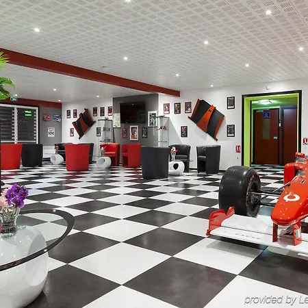 מלון B&B Hotel Bretigny-Sur-Orge 2*