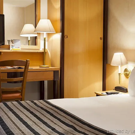 B&B Hotel Bretigny-Sur-Orge Hotel