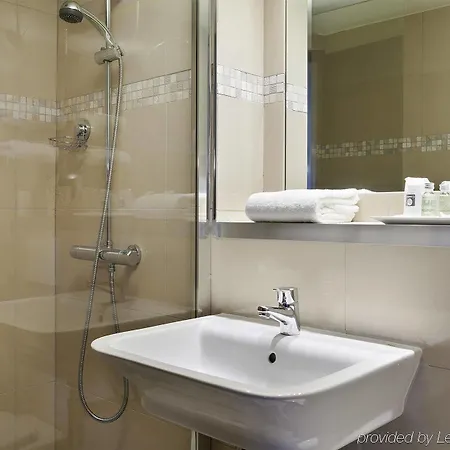 מלון B&B Hotel Bretigny-Sur-Orge