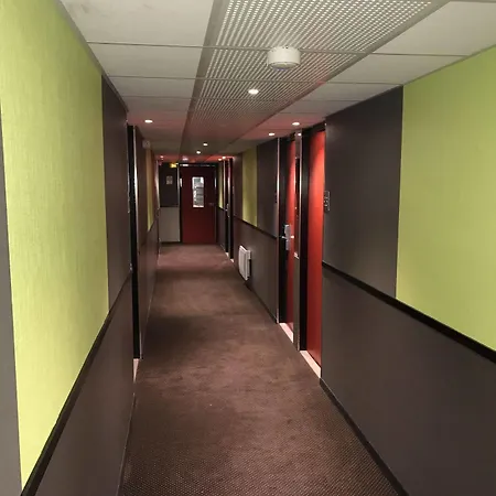 B&B Hotel Bretigny-Sur-Orge 2*