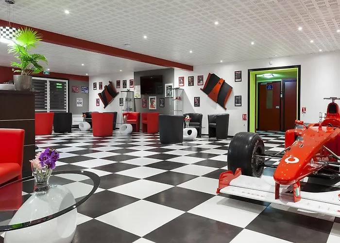 호텔 B&B Hotel Bretigny-Sur-Orge 2*