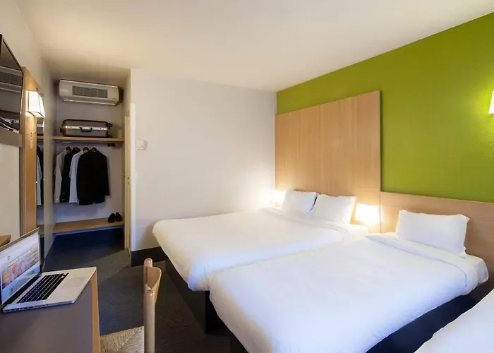 B&B Hotel Bretigny-Sur-Orge فندق 2*